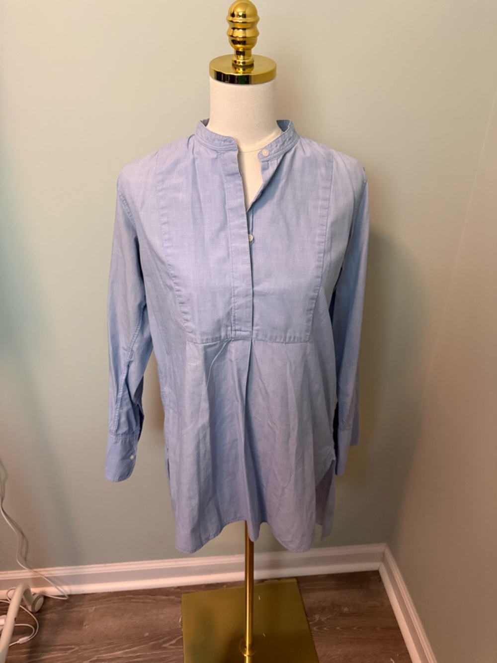 GAP Chambray Blue Denim Long Sleeve Pleated Tunic Blouse - Size Medium